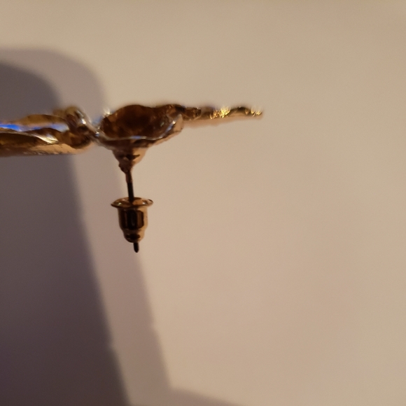 🔥🌹Gold flower drop earrings. - Picture 5 of 5